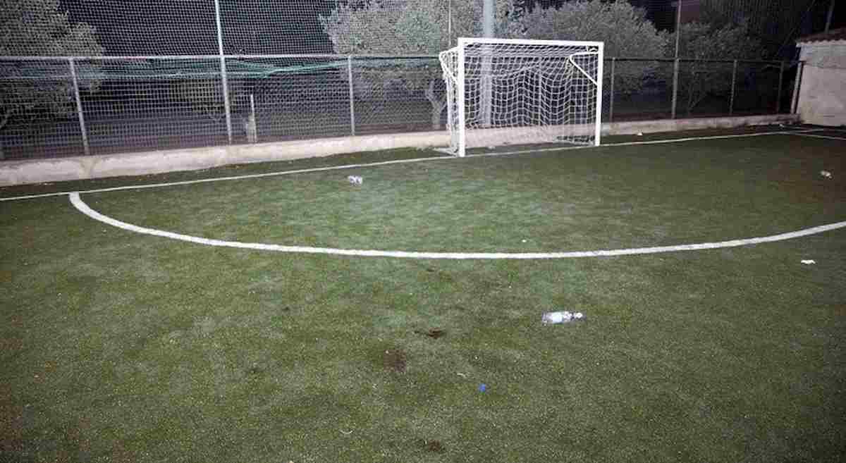 Livorno, crolla porta da calcio: grave bambina di 11 anni