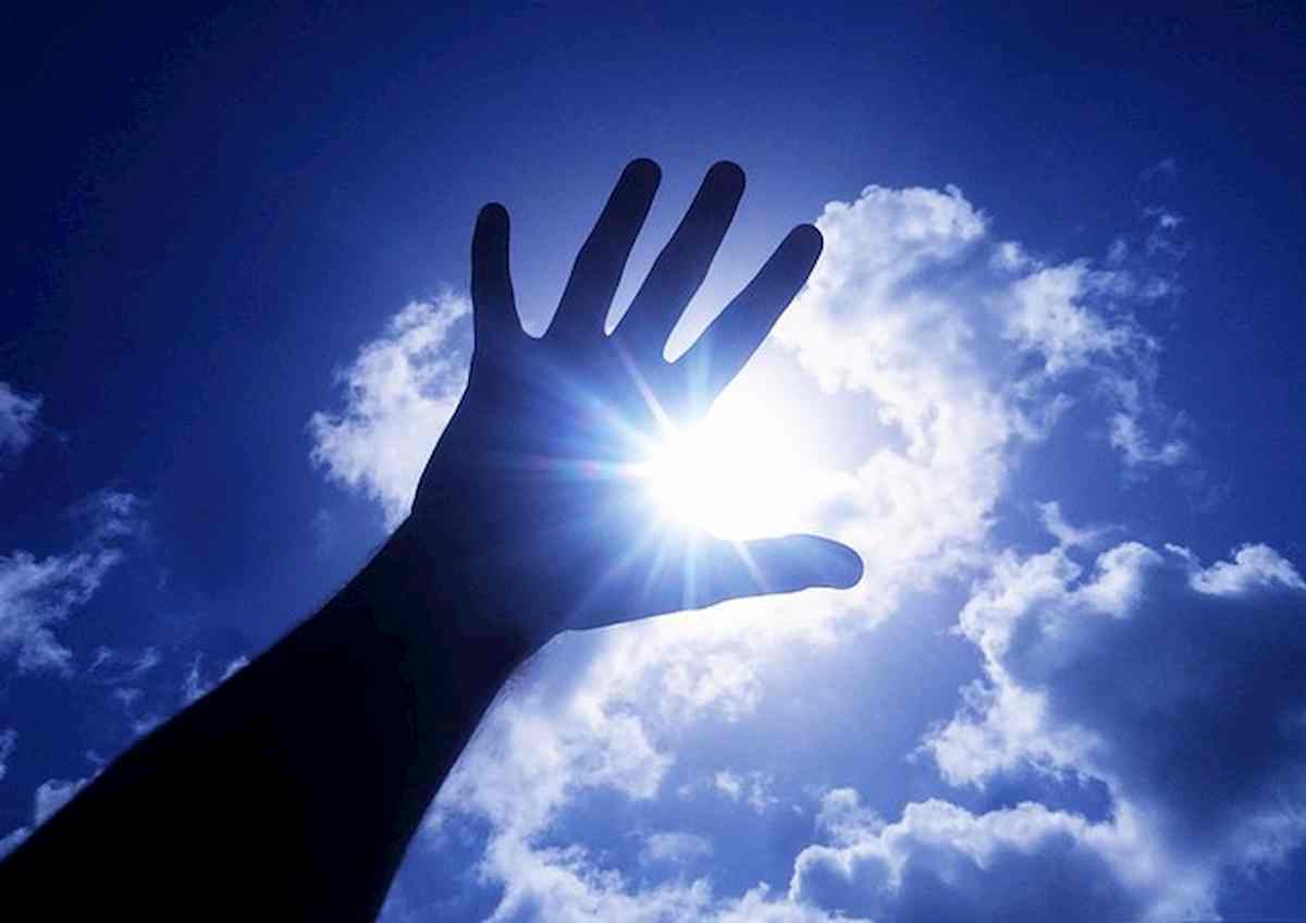 Coronavirus, raggi UV del sole possono neutralizzarlo