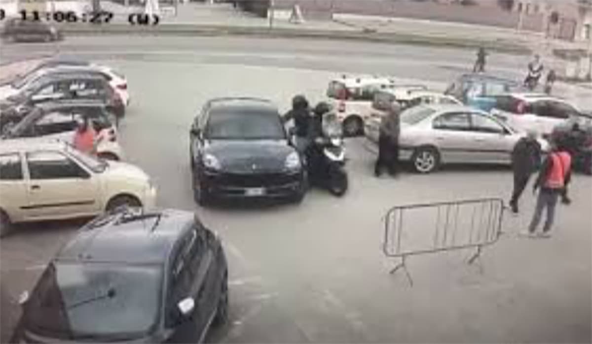 Milano, arrestate due batterie di rapinatori di Rolex