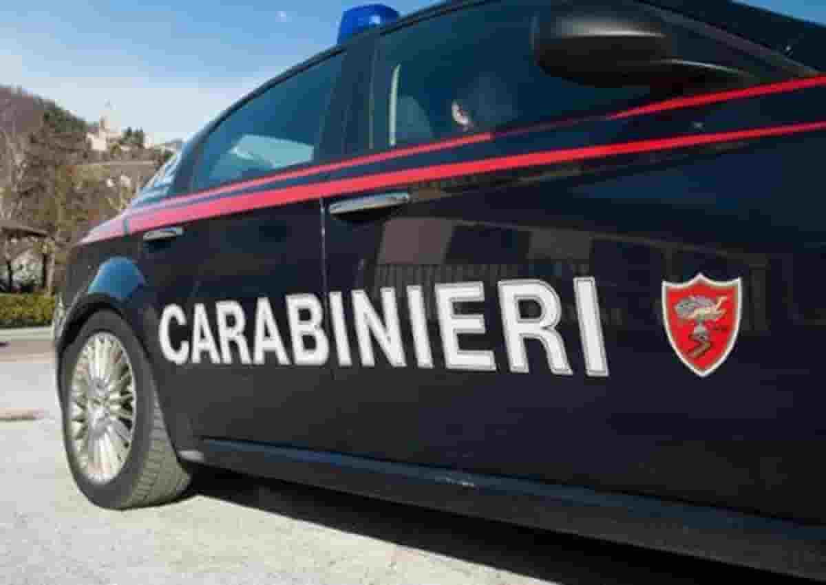 Roma, foto d'archivio Ansa di una volante dei carabinieri