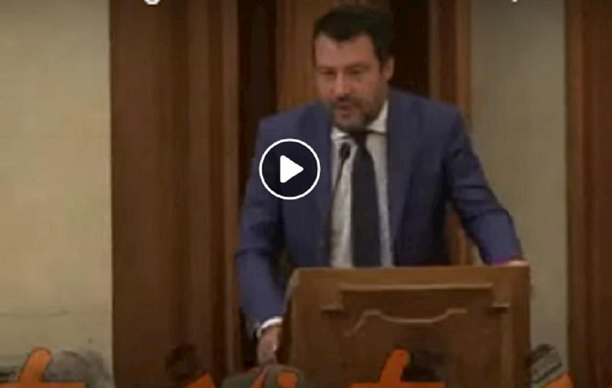 salvini: io stringo la mano