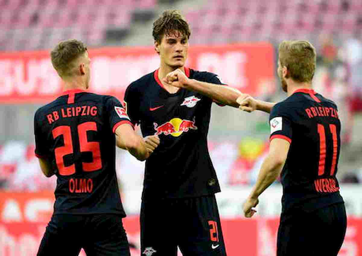 Calciomercato, c'è anche il Milan per Schick. Roma pronta un'asta