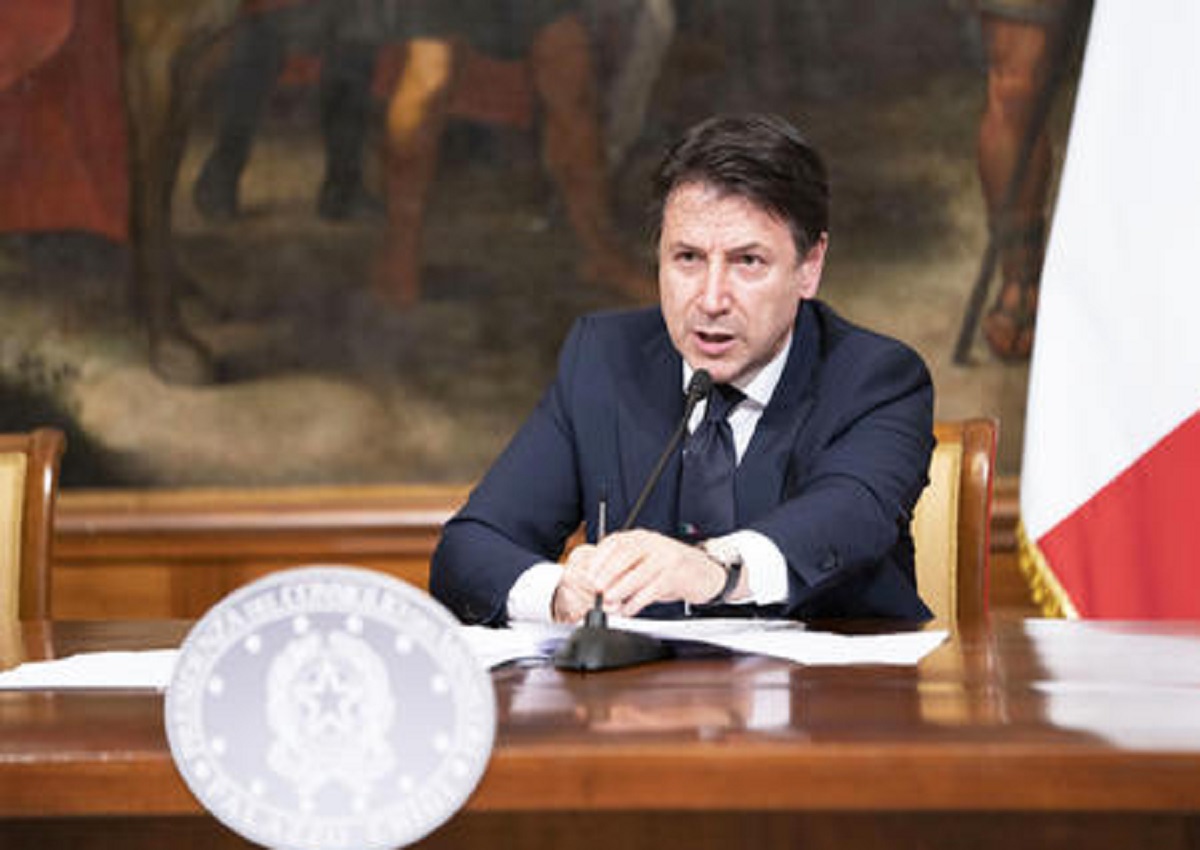 Coronavirus e stato di emergenza, foto Ansa di una conferenza di Conte