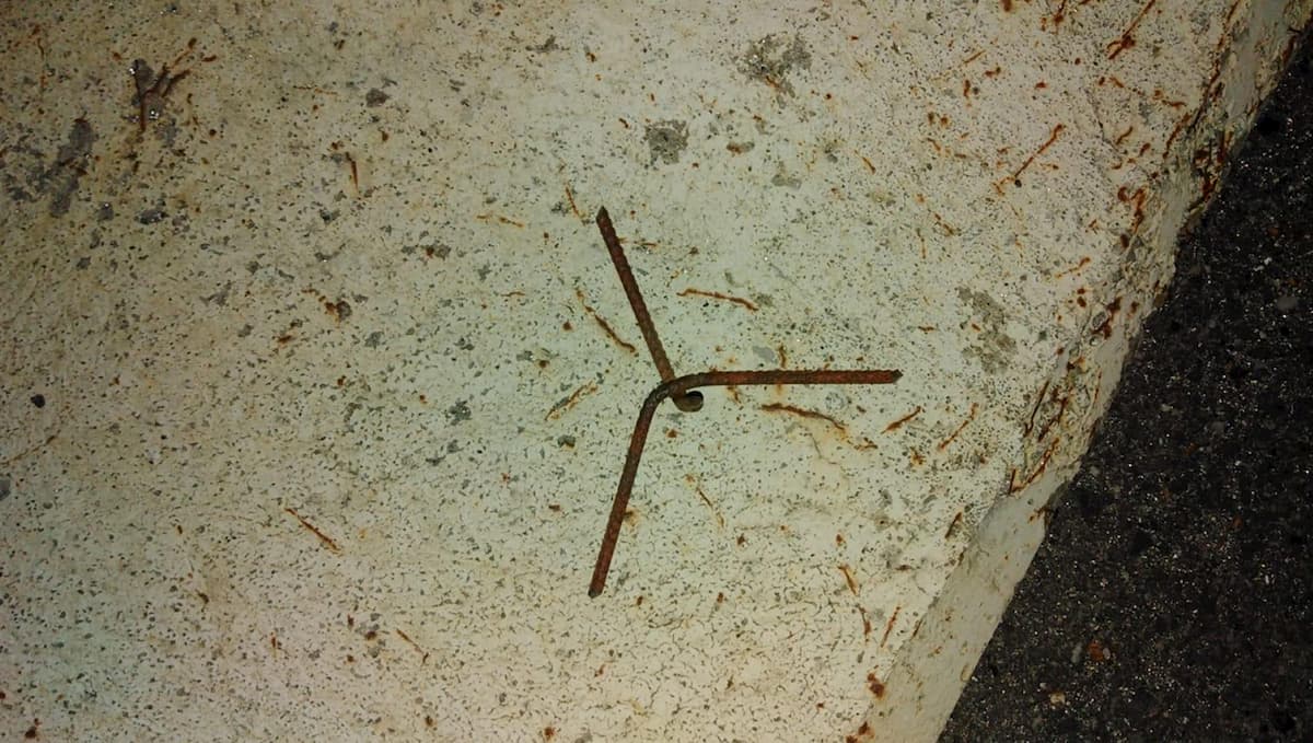 Agguato anti Tav in Val di Susa: ignoti hanno seminato chiodi contro i mezzi della polizia