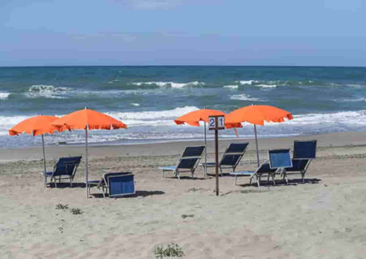 Torre Lapillo, foto d'archivio Ansa di una spiaggia