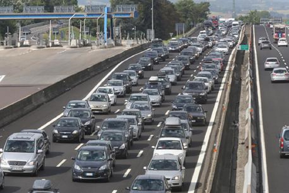 Traffico, 8 agosto da bollino nero. Italiani tornano in viaggio dopo il lockdown