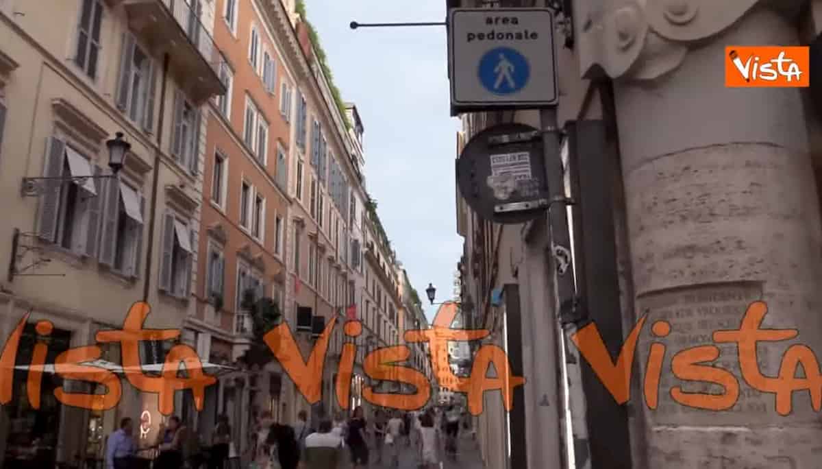 Roma, la crisi di via Frattina