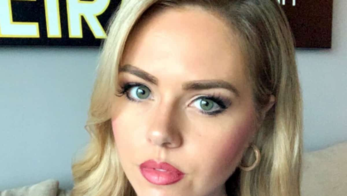 Conduttrice scopre di avere un tumore alla tiroide