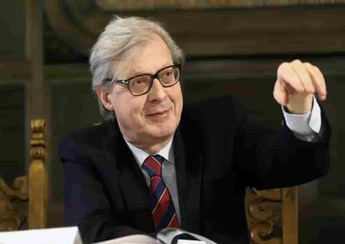 Vittorio Sgarbi in una foto Ansa