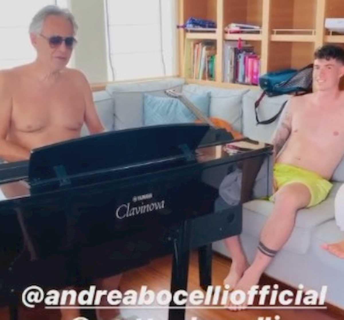 Bastoni ospite sulla barca di Bocelli, concerto privato per il calciatore Inter