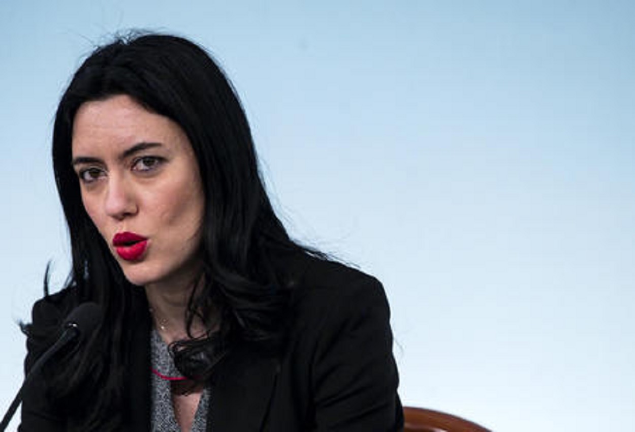 Scuola (nella foto il ministro Lucia Azzolina), elezioni, sbarchi di migranti: in settembre i dilettanti allo sbaraglio che ci governano alla prova del cuoco del voto regionale.