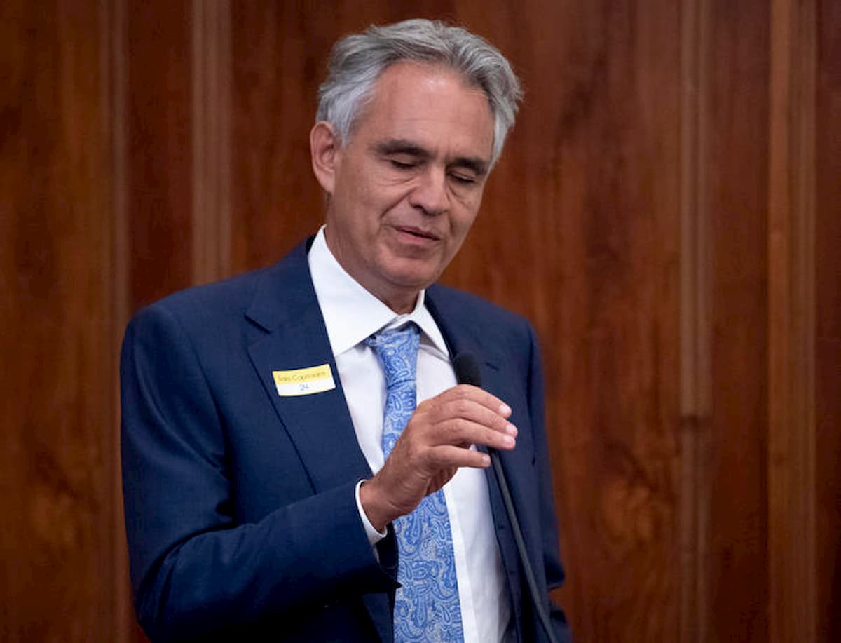 Andrea Bocelli, Aidaa sporge denuncia per la morte della cagnolina Pallina