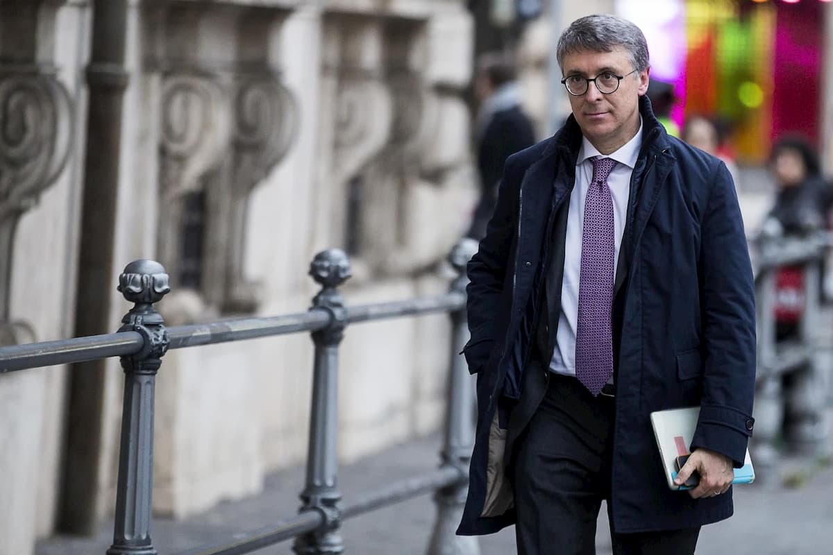 Raffaele Cantone ricoverato in ospedale per un lieve malore