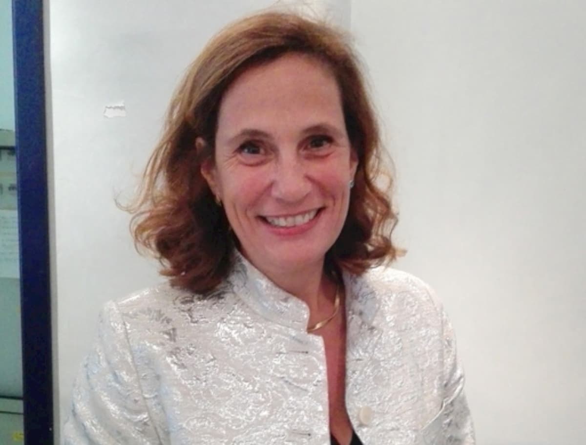 Ilria Capua e i cinevax: "Per la vaccinazione usiamo cinema e teatri"virus, Ilaria Capua: "Aumentano i contagi ma non le persone malate"