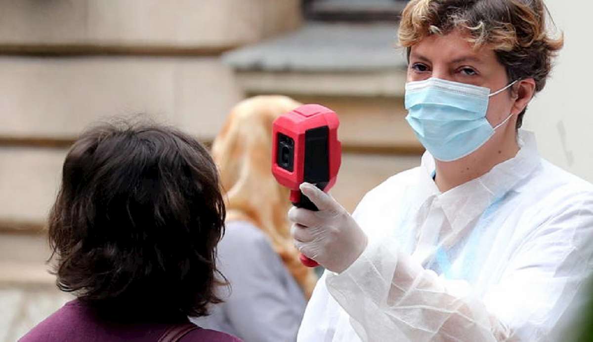 coronavirus, foto ansa