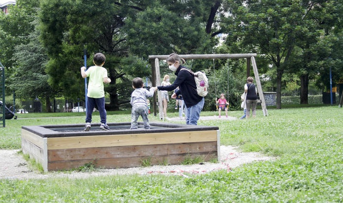 Coronavirus bambini, contagi aumentati di 7 volte da febbraio