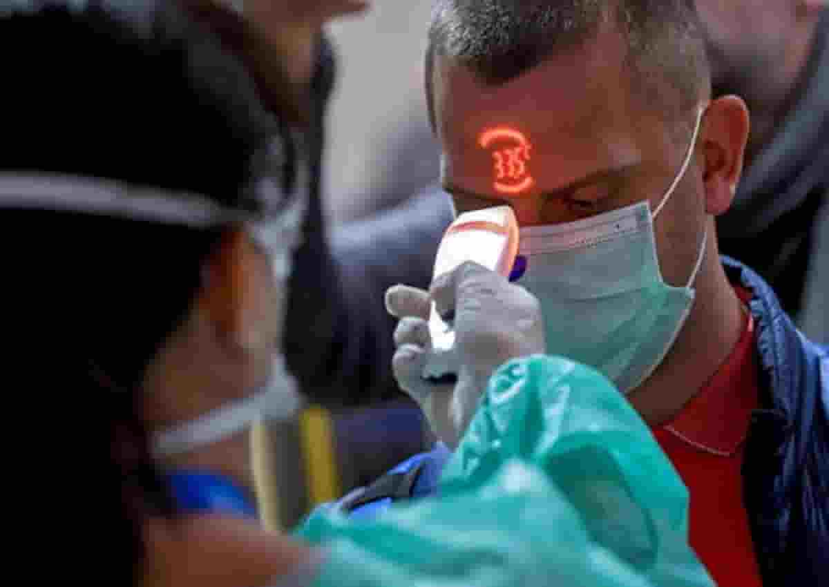 Coronavirus, foto d'archivio Ansa