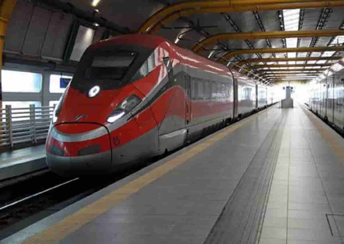 Natale in lockdown? Sui siti Trenitalia e Italo non ci sono treni dopo il 12 dicembre