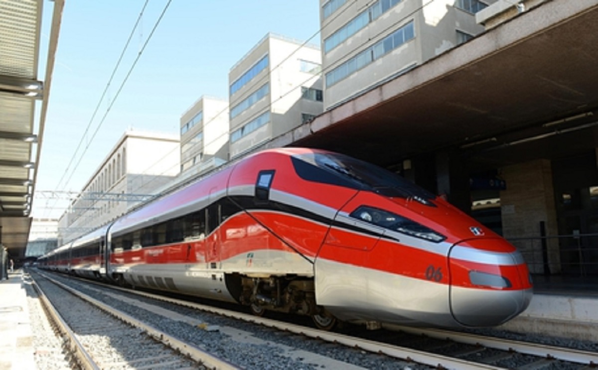 Treni Frecciarossa da Milano verso Sud: posti finiti per il weekend causa distanziamento