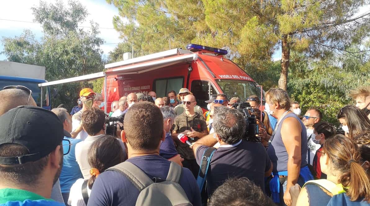 Gioele scomparso da 16 giorni. 100 volontari lo cercano, il papà: "Dobbiamo trovarlo"