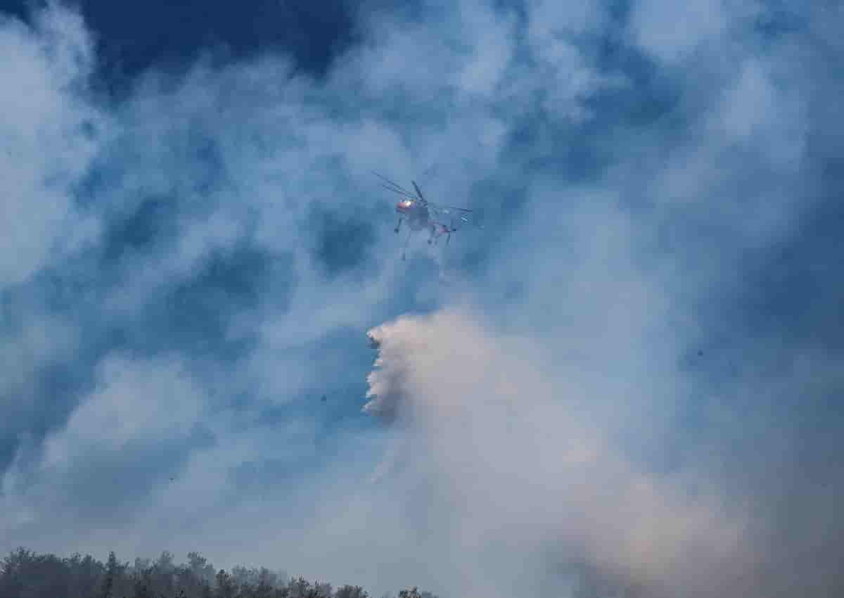 Incendi L'Aquila, foto Ansa