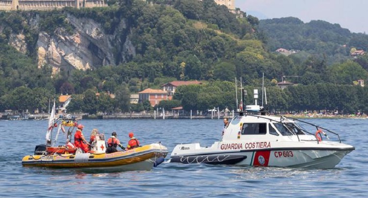 Lago Maggiore, foto Ansa dei soccorsi intervenuti sul posto
