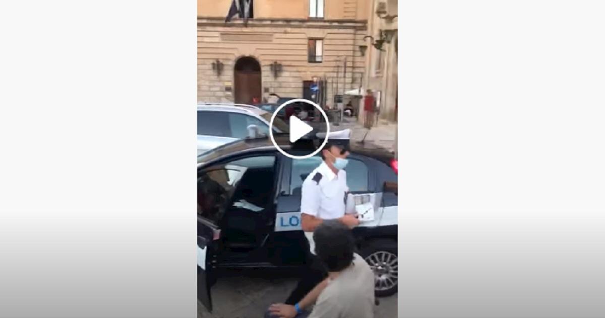 lecce, multa agli sposini
