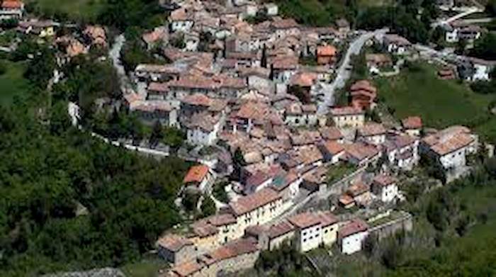 Lucoli (L'Aquila), zona rossa nella frazione di Casamaina. La prima in Abruzzo dopo il lockdown
