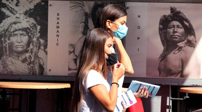 Mascherina obbligatoria a 12 anni