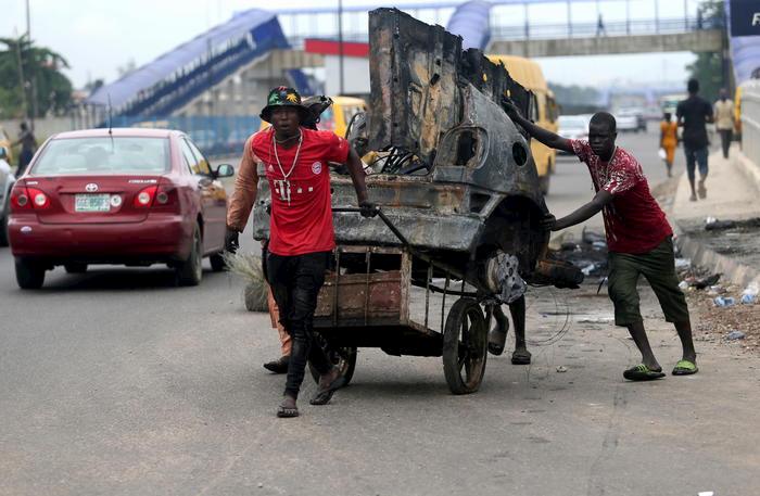 Attentato Niger: morti 6 turisti francesi, autista e guida nigerini