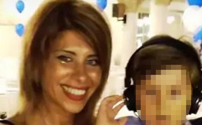 Viviana Parisi, il legale: "Era fragile e in preda a deliri mistici". Si cerca Gioele nei pozzi
