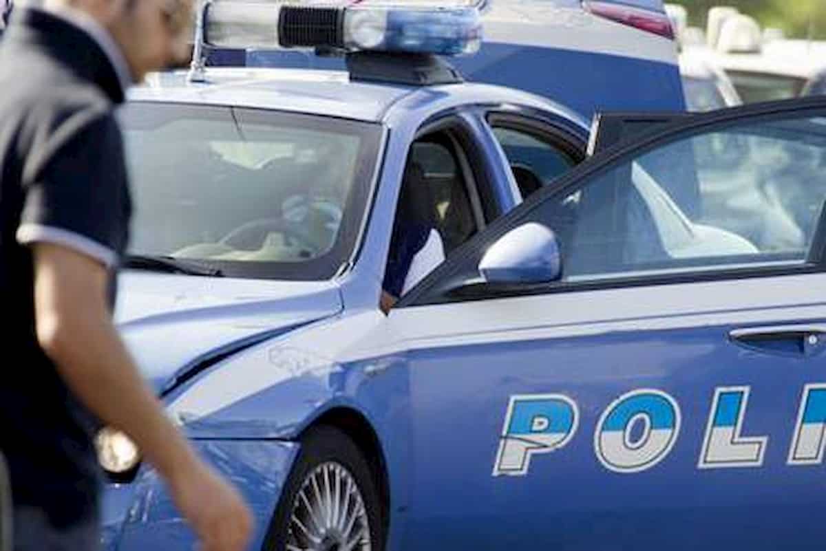 Taranto, passante ferito durante un inseguimento tra polizia e rapinatori