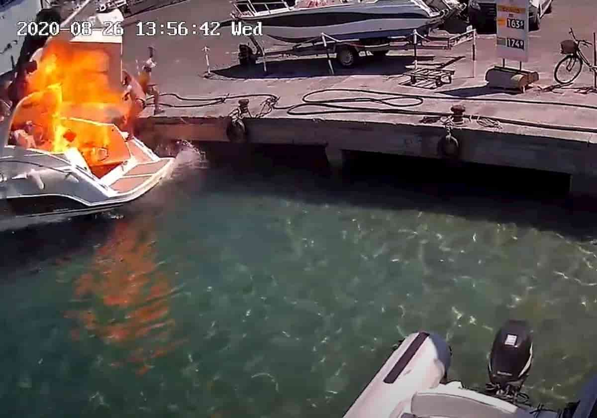 Ponza, motoscafo esplode al porto VIDEO