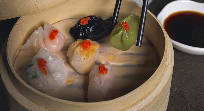 Ciriè, cenano al ristorante cinese e scappano senza pagare. Lasciano biglietto: "Ci avete portato Covid"