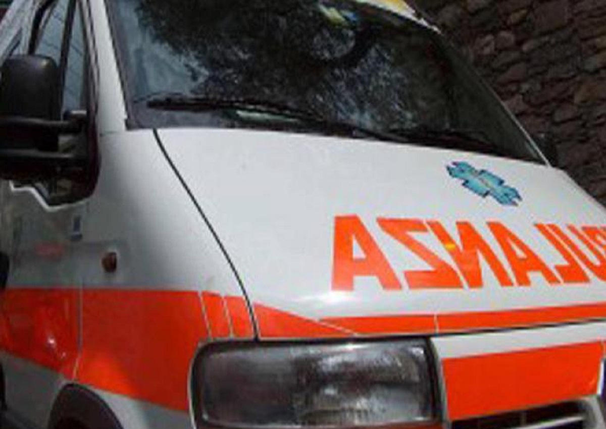 Santa Giustina, foto d'archivio Ansa di una ambulanza