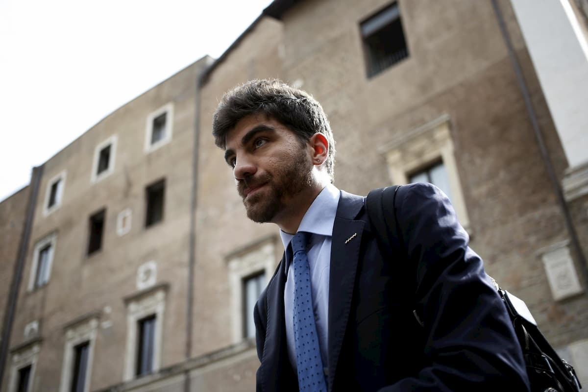 Virginia Raggi: Enrico Stefano, consigliere M5s a Roma, contro la ricandidatura