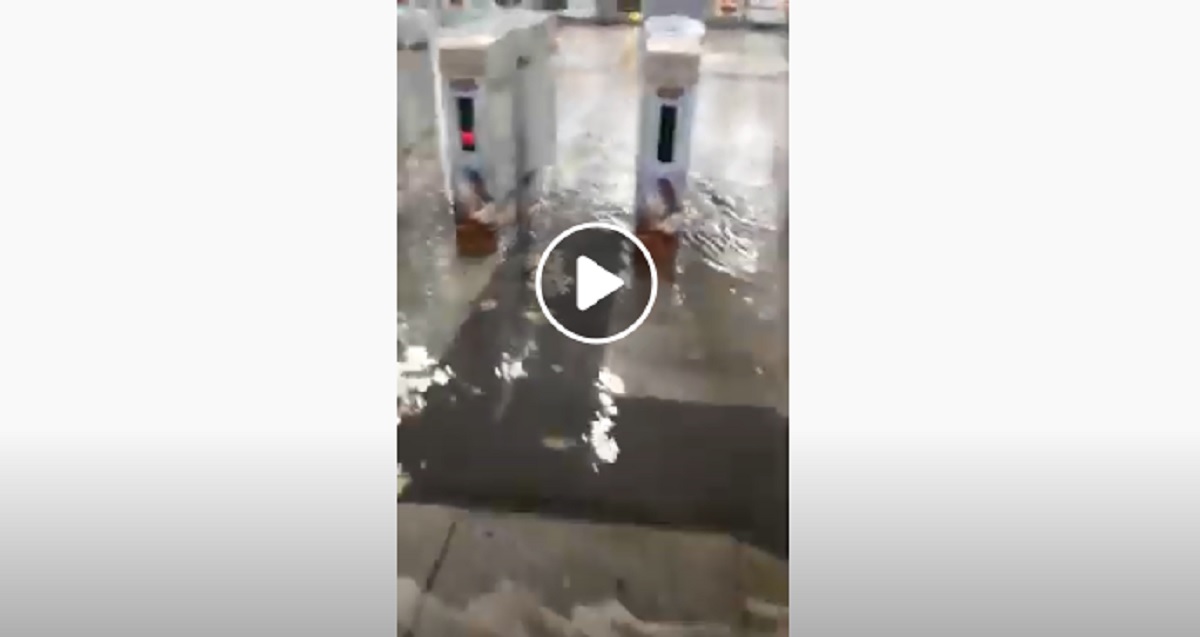 torino, allagata la metropolitana