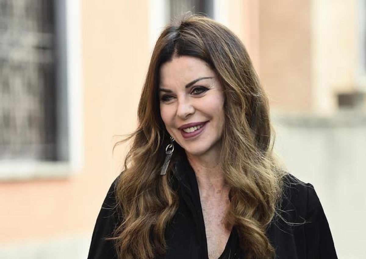Alba Parietti: "L'80% degli uomini che ho avuto ha fatto cilecca la prima volta"