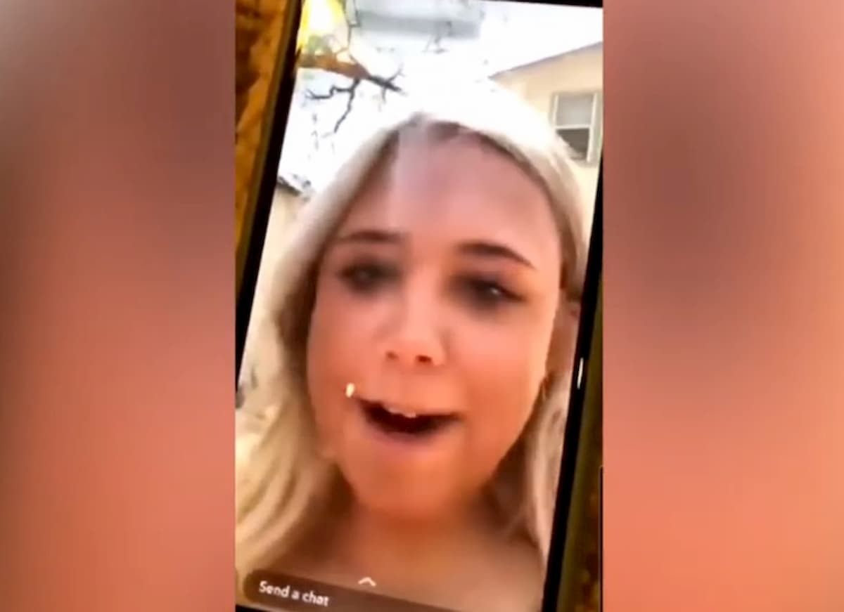 Studentessa posta video da un party: "Ho il Covid, tutto il mondo ce l'ha"