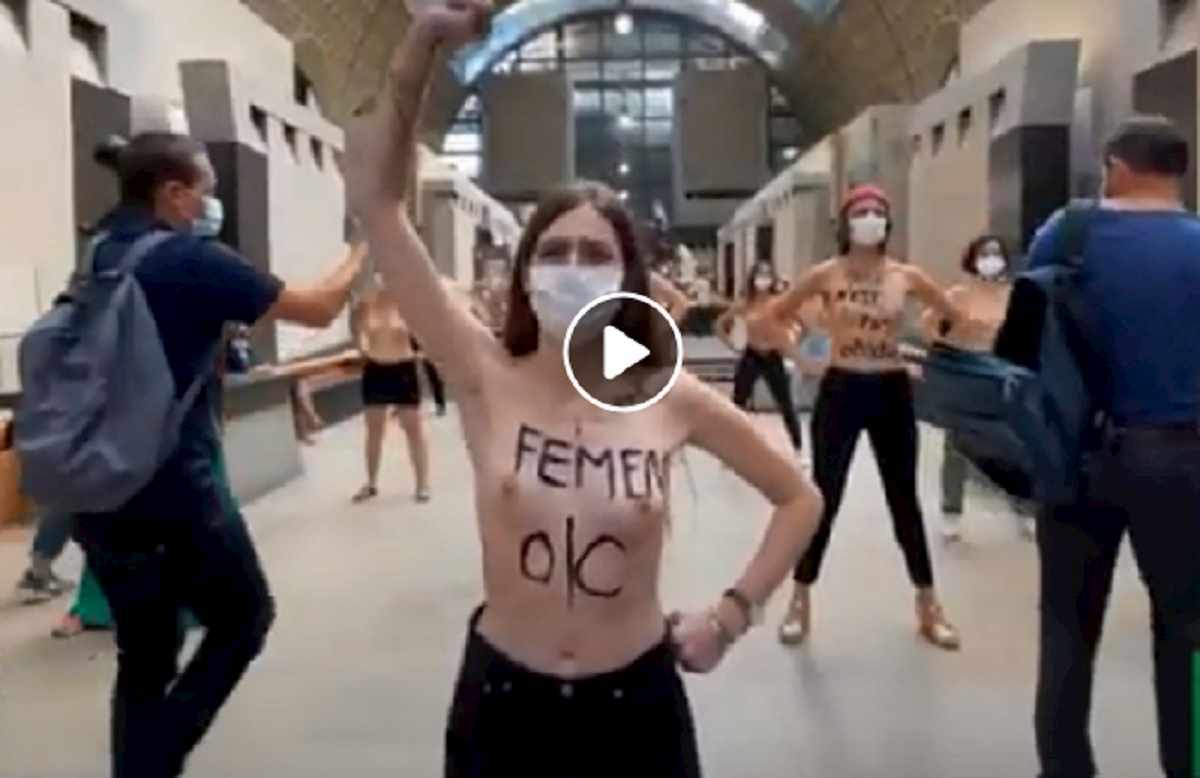 femen, seno scoperto