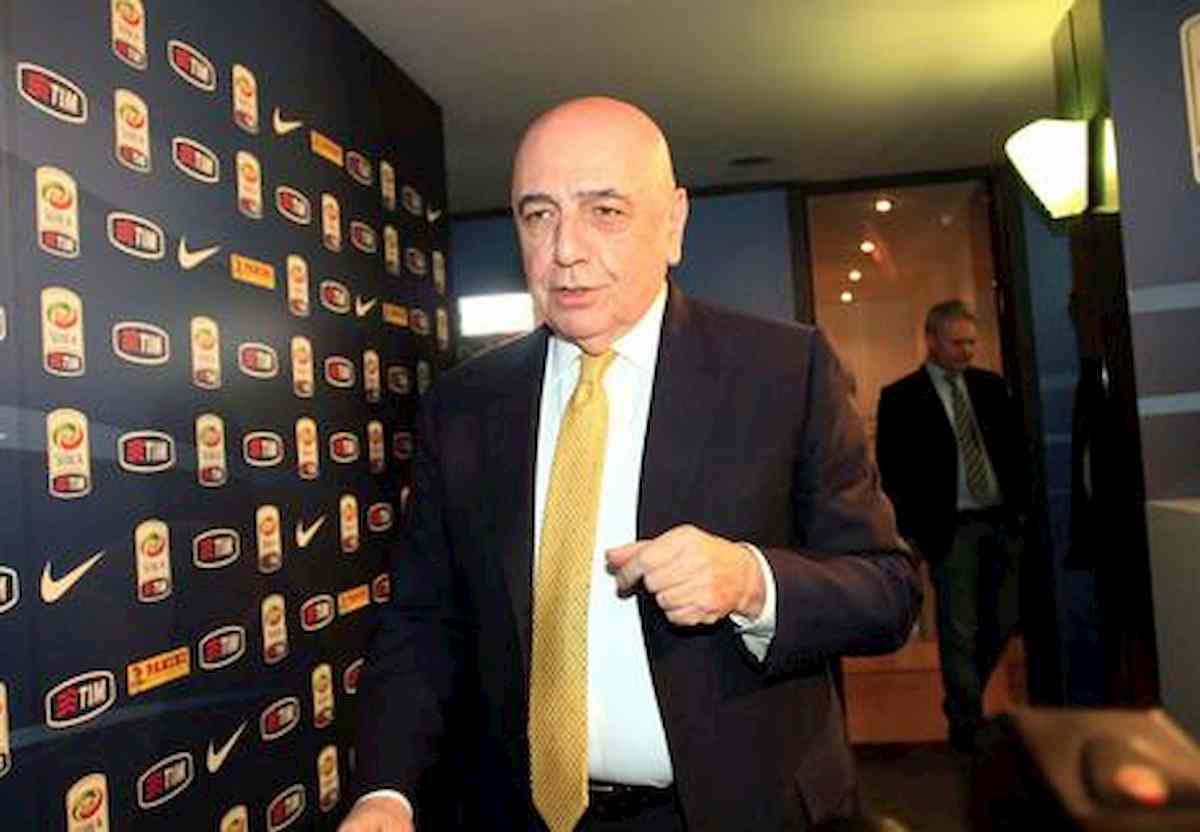 Ibrahimovic-coronavirus, Galliani: "Ha ironizzato inviandomi una foto birra Corona"