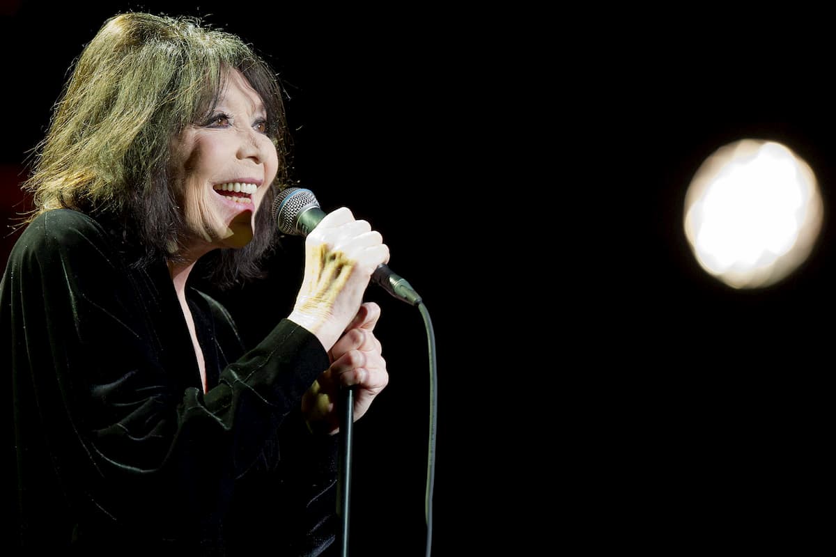 Juliette Greco è morta. La cantante francese aveva 94 anni. Quattro anni fa l'aveva colpita un ictus