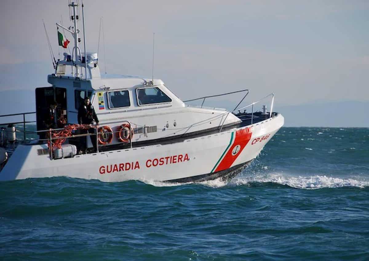 Cadavere in mare a Giulianova: forse fidanzato 17enne straniera annegata