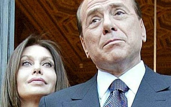 Silvio Berlusconi e Veronica Lariom foto ansa