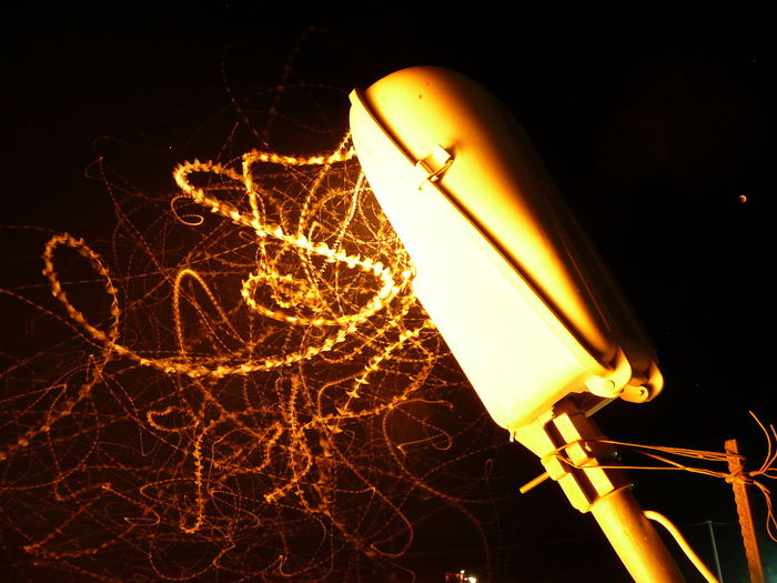 Lampadina al Led uccide virus e batteri