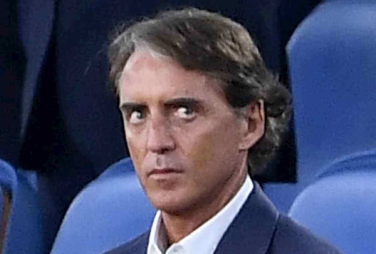 Mancini: sport come scuola e lavoro. Parole di molto sport e poca scuola