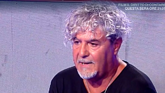 Mandi Mandi: "Sono pieno di debiti e ho casa pignorata". Roberto Alessi: "Prendevi 800 euro a sera"