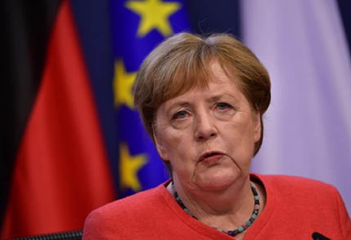 Angela Merkel: bisognava chiudere prima, ma la gente vuole prima vedere i morti