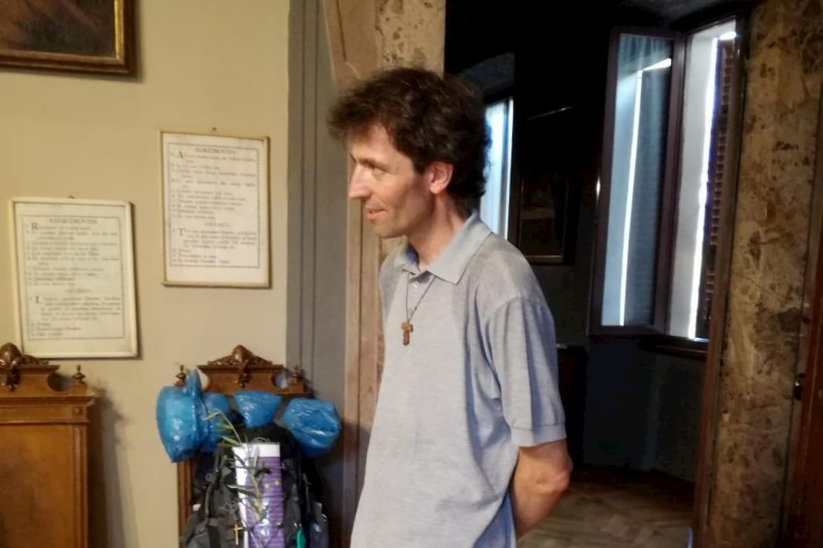 Don Roberto Malgesini, l'arrestato ritratta la confessione: "Non c'entro nulla"