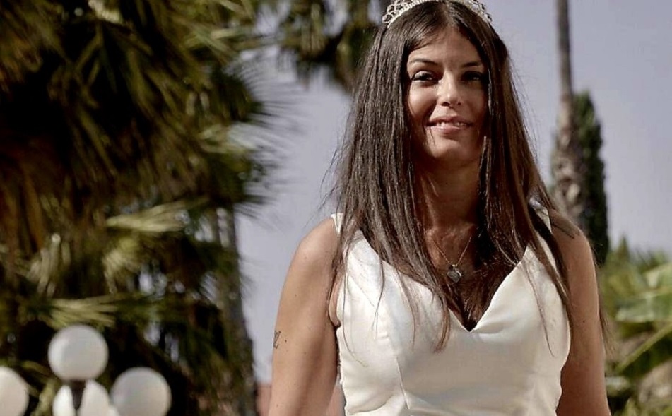 Sara Tommasi in abito da sposa